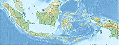 Mapa konturowa Indonezji, na dole nieco na prawo znajduje się punkt z opisem „Kisar”