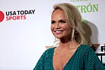 Thumbnail for File:Kristin Chenoweth (40748232221).jpg