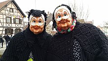 Masques et tenues traditionnelles des "Fosenochtbutze"