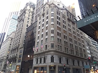 <span class="mw-page-title-main">689 Fifth Avenue</span> Office building in Manhattan, New York