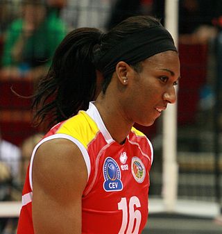 <span class="mw-page-title-main">Foluke Gunderson</span> Canadian-American-Nigerian indoor volleyball player (born 1987)