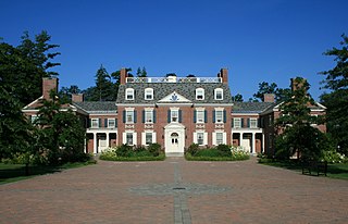 <span class="mw-page-title-main">Holderness School</span> Private high school in Holderness, New Hampshire, USA