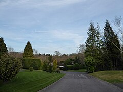 Mid section of Stoatley Rise - geograph.org.uk - 6436775.jpg