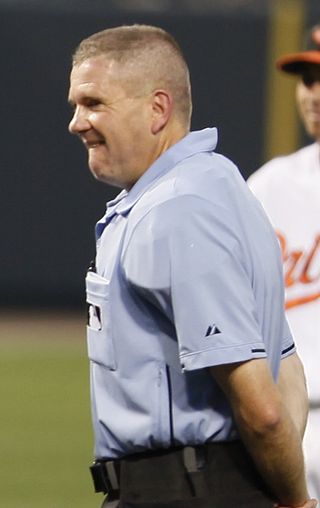 <span class="mw-page-title-main">Mike Everitt (baseball)</span> American baseball umpire (born 1964)