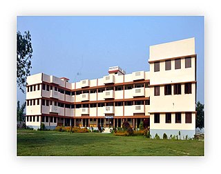 <span class="mw-page-title-main">Darbhanga Public School</span> School in Darbhanga, Bihar, India, India