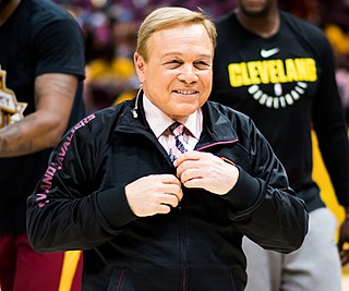 <span class="mw-page-title-main">Mike Fratello</span> American basketball coach, sports broadcaster