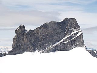 <span class="mw-page-title-main">Skarstind</span> Mountain in Innlandet, Norway