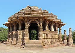 Sun Temple, Modhera - Sabha Mandap 01.jpg