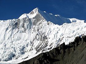 Roc Noir as seen fron the path to Tilicho lake.