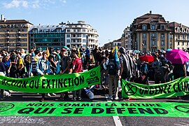 Blocage d'un pont à Lausanne (Suisse).