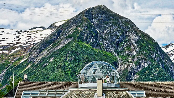 Takmiljø i Balestrand i Sogn