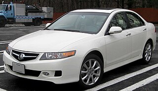 <span class="mw-page-title-main">Acura TSX</span> Compact executive car