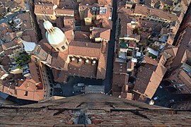 Bologna - Torri di Bologna - 202109301112 4.jpg