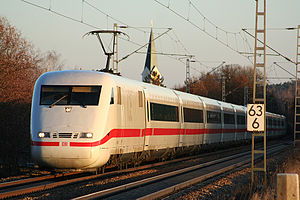 ICE 1 auf der Strecke München–Ingolstadt bei Fahlenbach