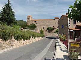 The road into Montbolo