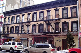 <span class="mw-page-title-main">Avenue B (Manhattan)</span> Avenue in Manhattan, New York