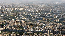 ကာဆရုံးတောင်ပေါ်မှ တွေ့ရသော ဒမားစကပ်မြို့မြင်ကွင်း
