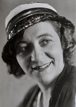 Hjördis Petterson. Fotograf Louis Huch.