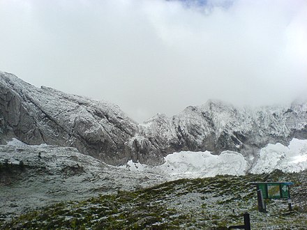 Préalpes enneigées