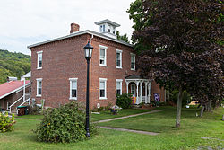 Robb Farmhouse on Hartslog Valley Road