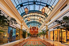 Shopping promenade of the Bellagio at 6:30am, with Chanel and Giorgio Armani boutiques