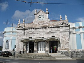 Fachada da Estação de Coimbra