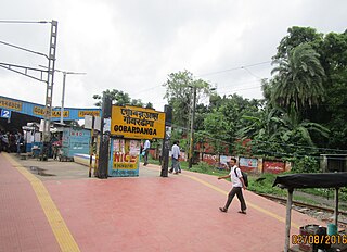 <span class="mw-page-title-main">Gobardanga railway station</span> Railway station in West Bengal, India