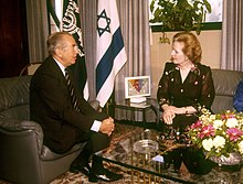 Thatcher at the home of Israeli president Chaim Herzog in 1986 Margaret Thatcher and Chaim Herzog 1986.jpg