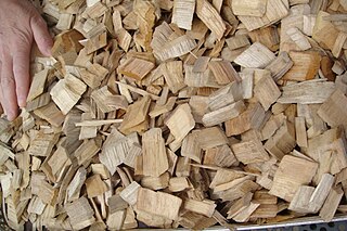 <span class="mw-page-title-main">Woodchips</span> Small pieces of wood made when shredding larger pieces of wood