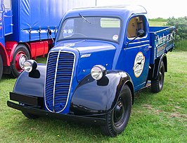 Fordson Thames E83W