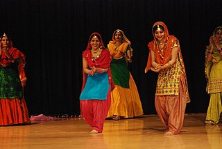 <span class="mw-page-title-main">Giddha</span> Punjabi womens folk dance