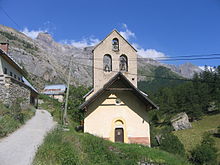 L'église de Fouillouse et le Brec de Chambeyron