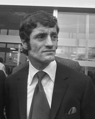 <span class="mw-page-title-main">Frank McLintock</span> Scottish footballer and manager