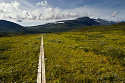 Stezka Kungsleden nad jezerem Teusa