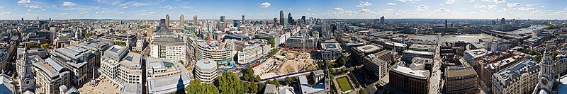 Retrato panorámico da Londres moderna, bista de la Catedral de San Paulo.