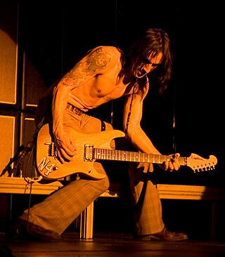 <span class="mw-page-title-main">Nuno Bettencourt</span> Portuguese guitarist