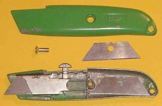 <span class="mw-page-title-main">Utility knife</span> Knife used for general or utility purposes