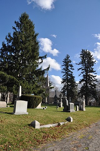 <span class="mw-page-title-main">Holyhood Cemetery</span> Historic cemetery in Massachusetts