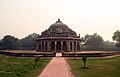 Garden around the Tomb of Isa Khan, near the Humayun's tomb, 2006 (before restoration).