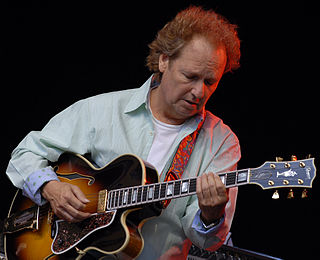 <span class="mw-page-title-main">Lee Ritenour</span> American jazz guitarist (born 1952)