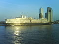 De Eurodam in Rotterdam aan de Wilhelminakade