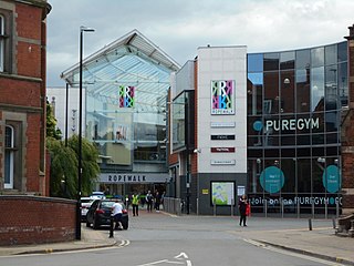 <span class="mw-page-title-main">Ropewalk Shopping Centre</span> Shopping mall in Warwickshire, England