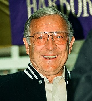 <span class="mw-page-title-main">Ted Marchibroda</span> American football player and coach (1931–2016)