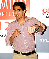 Vijender at the opening of a gymnasium in Mumbai. Vijendersingh2.jpg