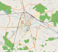 Mapa konturowa Łukowa, blisko centrum po lewej na dole znajduje się punkt z opisem „Kościół św. Brata Alberta”