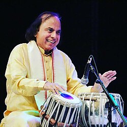 Suresh Talwalkar playing the Tabla