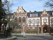 Berlin-Mahlsdorf, Friedrich-Schiller-Grundschule.jpg