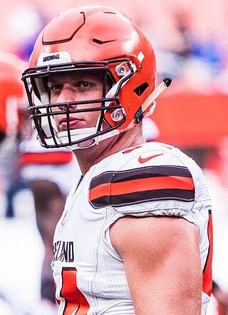 <span class="mw-page-title-main">Carl Nassib</span> American football player (born 1993)