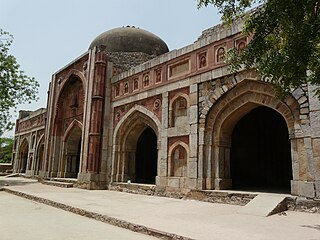 <span class="mw-page-title-main">Jamali Kamali Mosque and Tomb</span> Medieval mosque in Delhi associated with the myth of Jamali Kamali and djinns