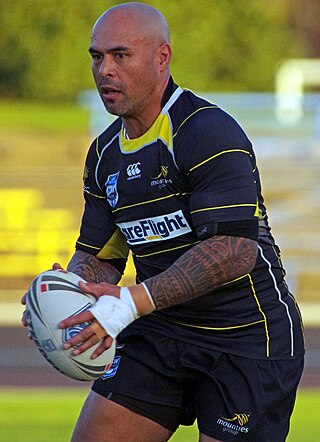 <span class="mw-page-title-main">Tere Glassie</span> Former Cook Islands international rugby league footballer